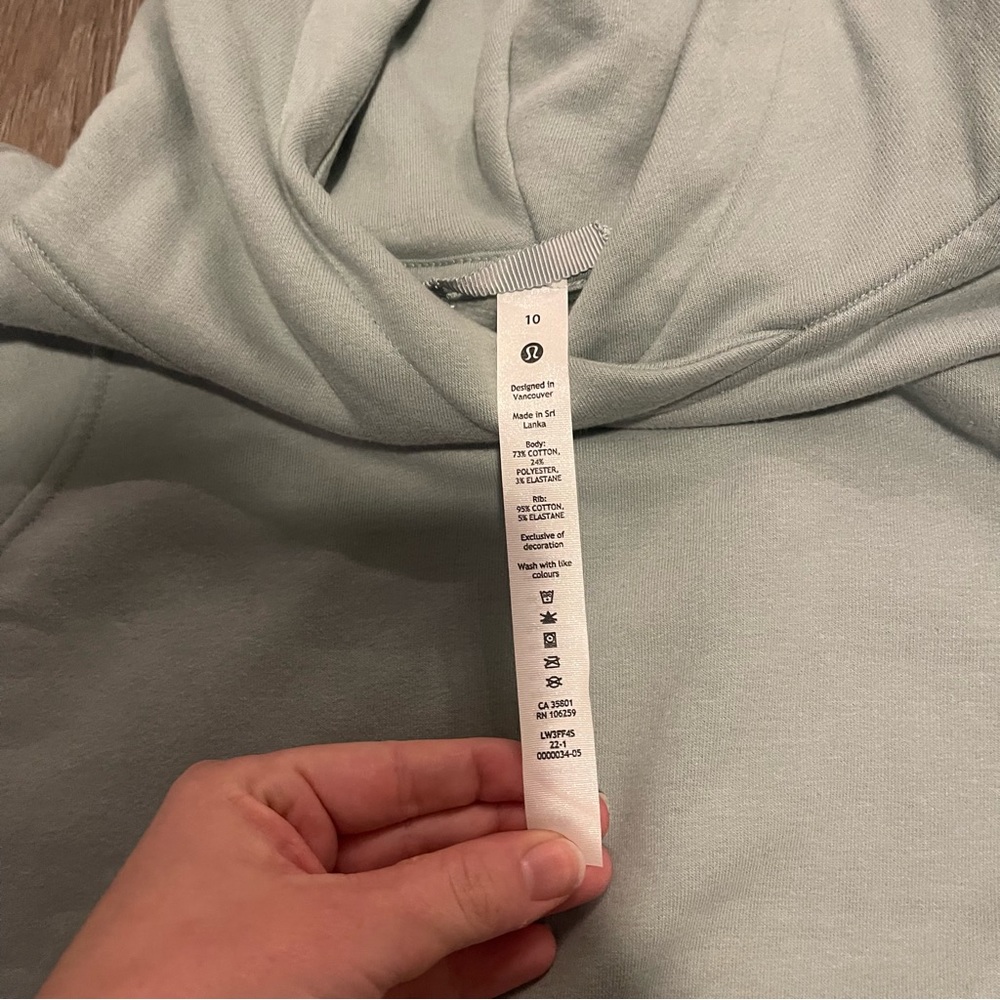 lululemon loungeful cropped hoodie - Picture 3 of 4